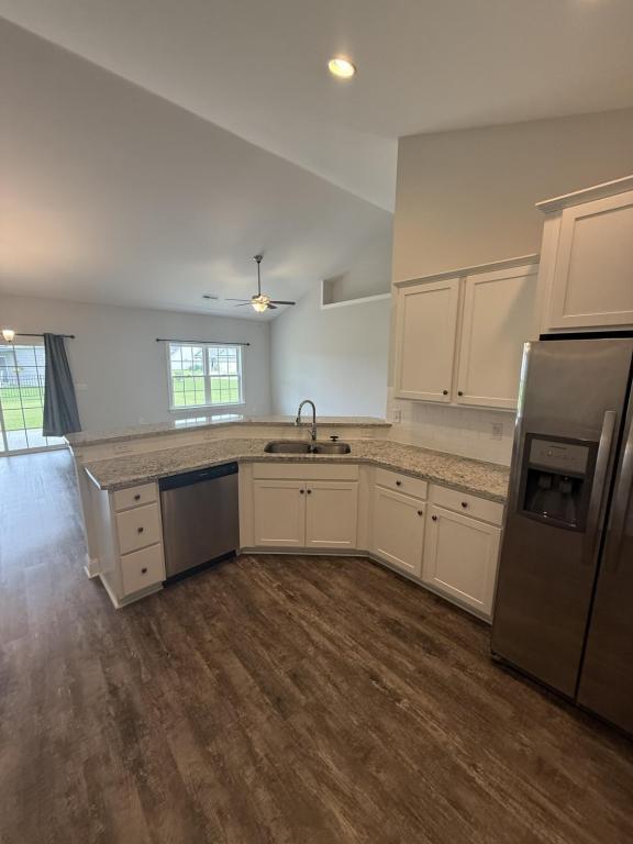 Building Photo - 4225 Woodcliffe Dr