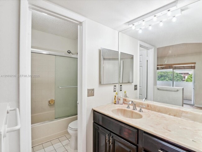 Building Photo - 390 NW 86th Pl
