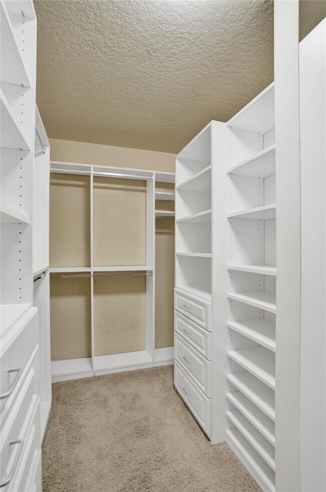 Building Photo - 10442 NW 60th Pl