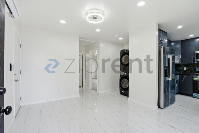 Building Photo - 17406 Horst Ave