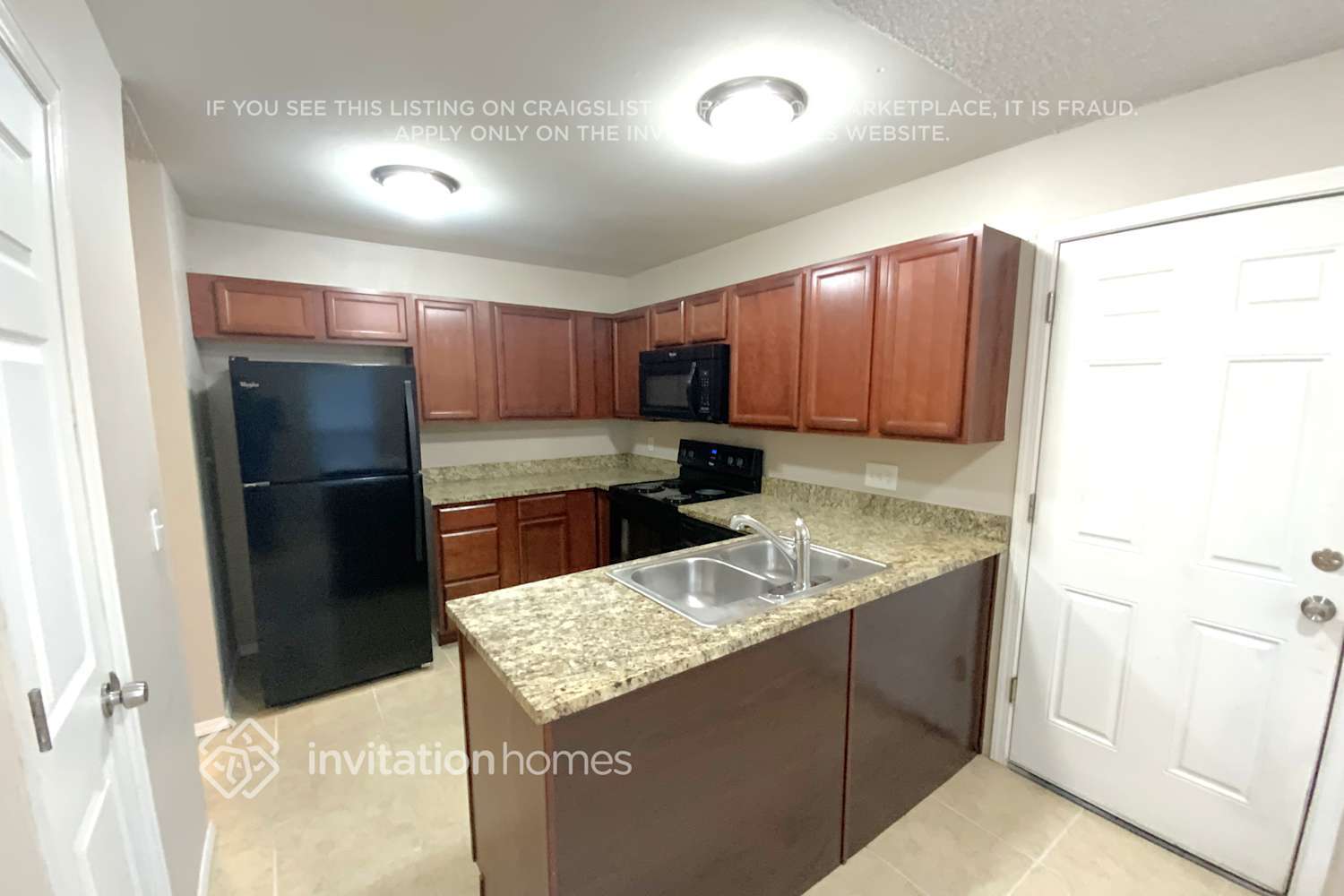 Building Photo - 20355 E Buchanan Dr