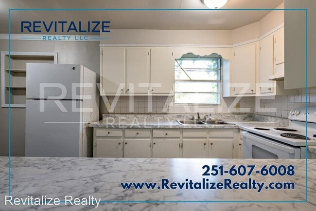 Building Photo - 4 br, 1.5 bath House - 4461 W Myers Rd