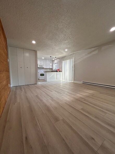 Building Photo - 14675 SW Hall Blvd