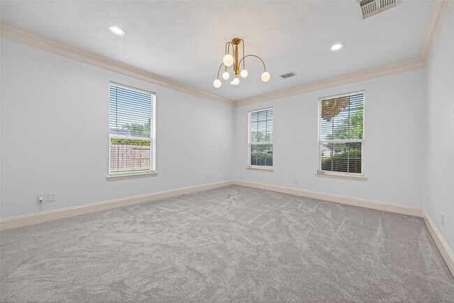 Building Photo - 26210 Cloverland Park Ln
