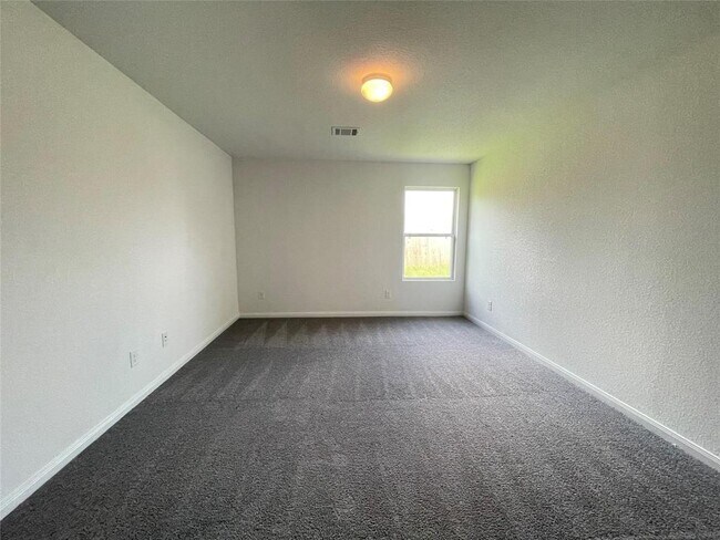 Building Photo - 690 Rd 51021