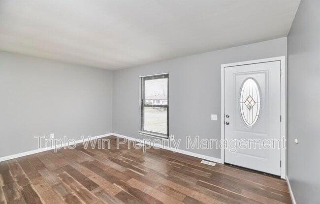 Building Photo - 3049 Orton St
