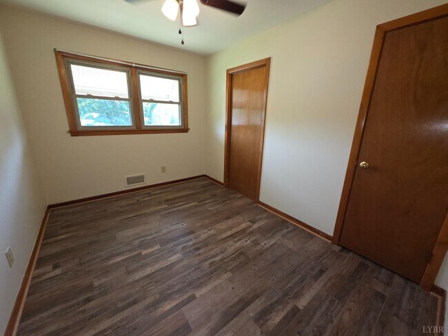 Building Photo - 5930 Edgewood Ave
