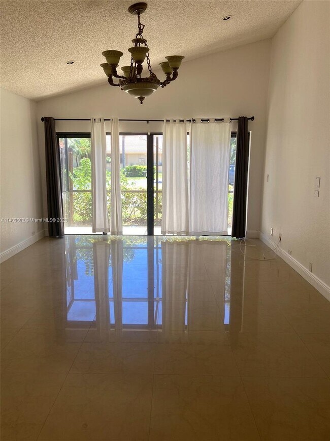 Building Photo - 21160 Mainsail Cir