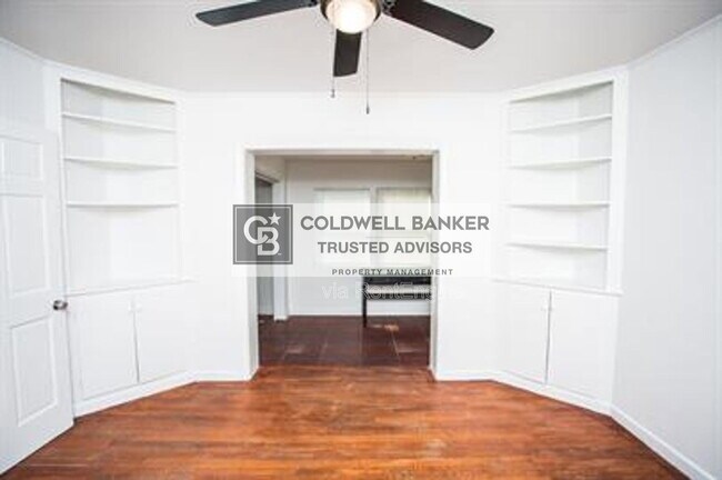 Building Photo - 1602 Avenue X