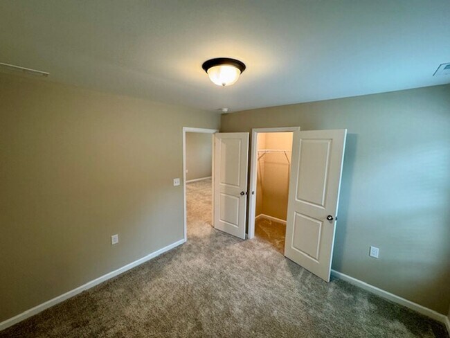 Building Photo - Might as well be brand new!