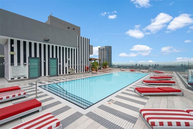 Building Photo - 1300 S Miami Ave