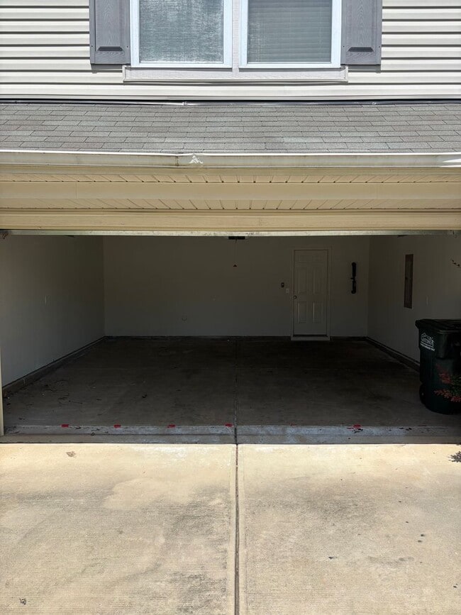 Building Photo - August Rent Free - Elegant, Modern Home in...