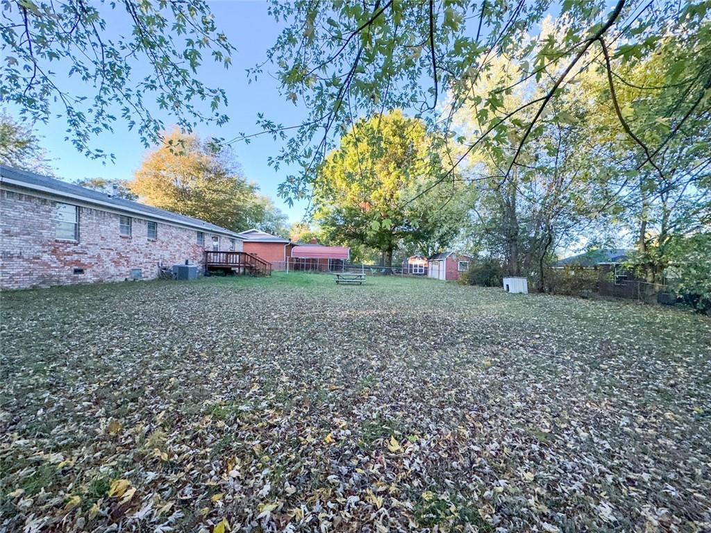 Building Photo - 102 Brenda Ave