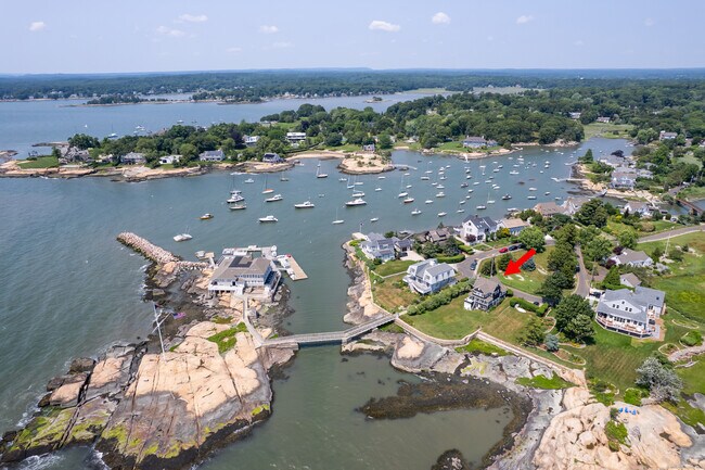 Building Photo - 67 Chimney Corner Cir