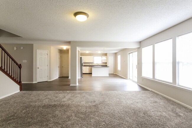 Building Photo - 3 Bedroom Home in Stansbury Community