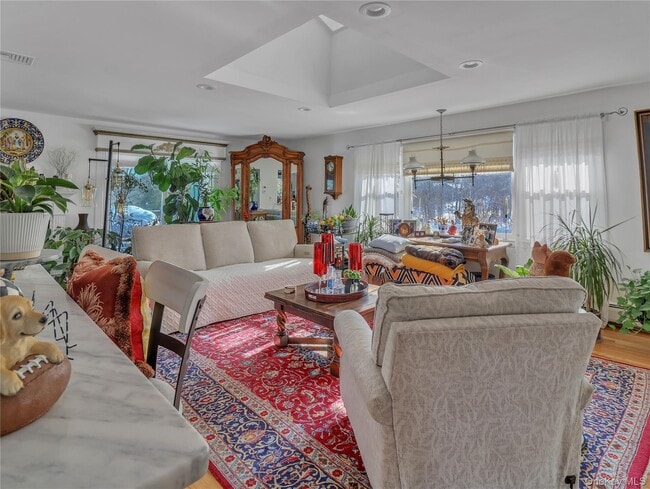 Building Photo - 6 Kenbar Rd