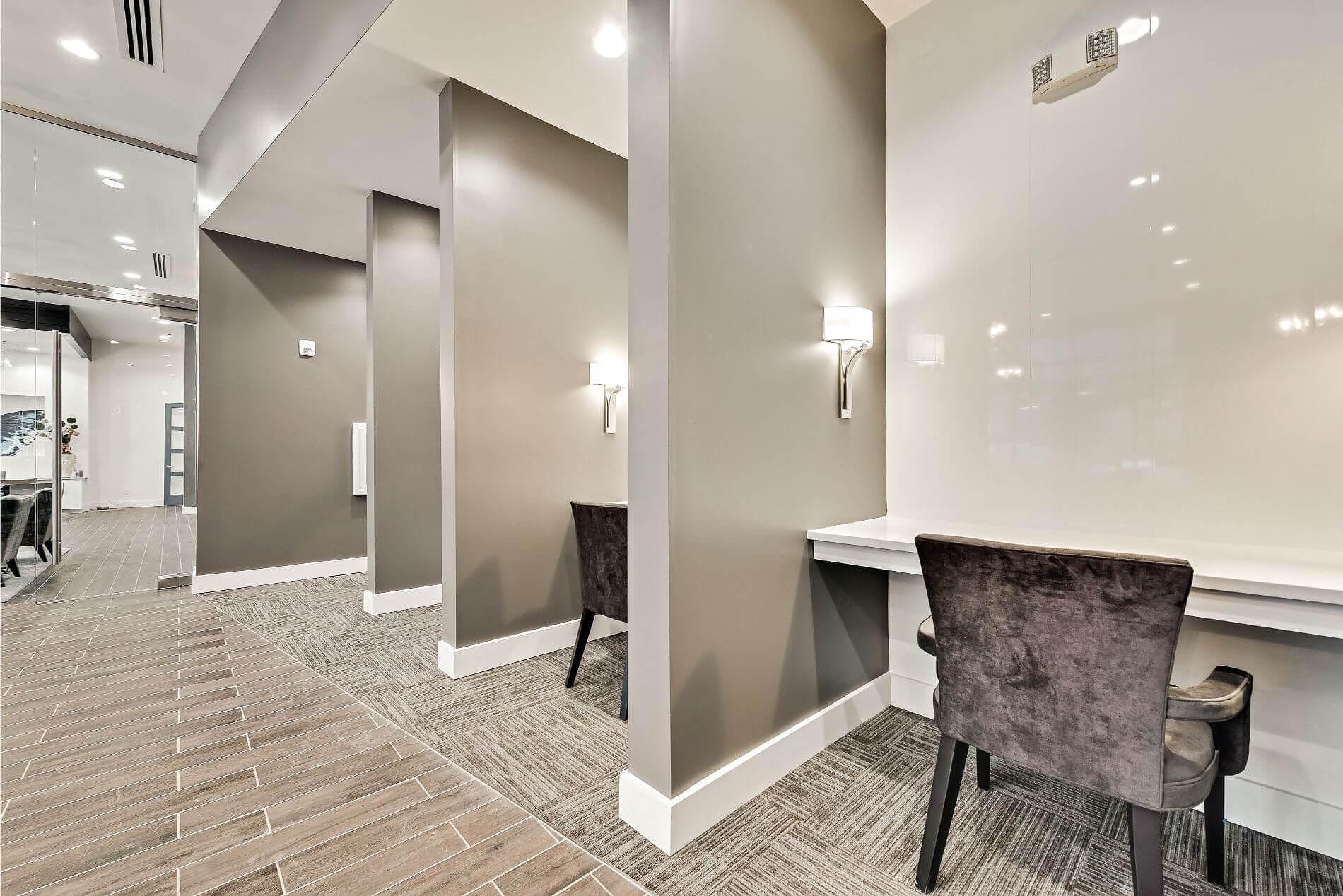 Building Photo - 101 S Center St