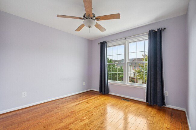 Building Photo - 7035 Fieldhurst Ct