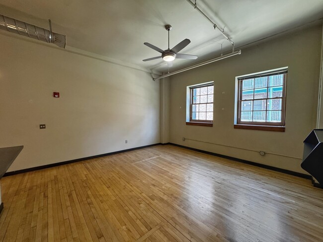 Building Photo - 300 Tijeras Ave NE