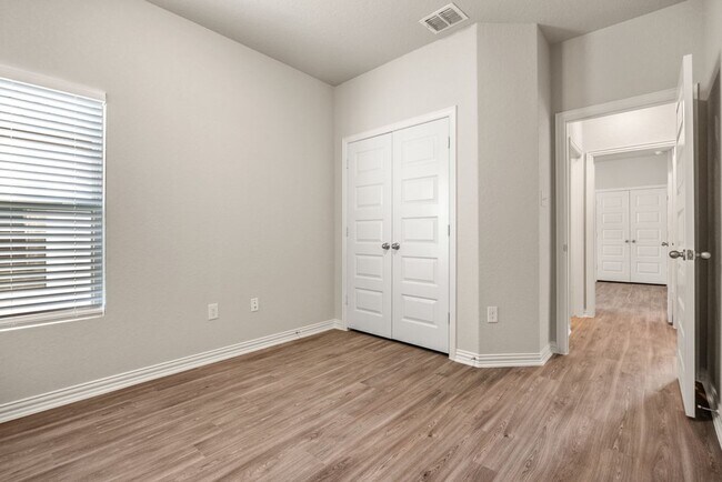 Building Photo - 5502 Cibolo Pass