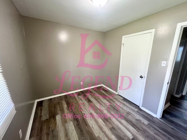 Building Photo - Welcome to your 3 Bedroom 2 Bathroom home!!