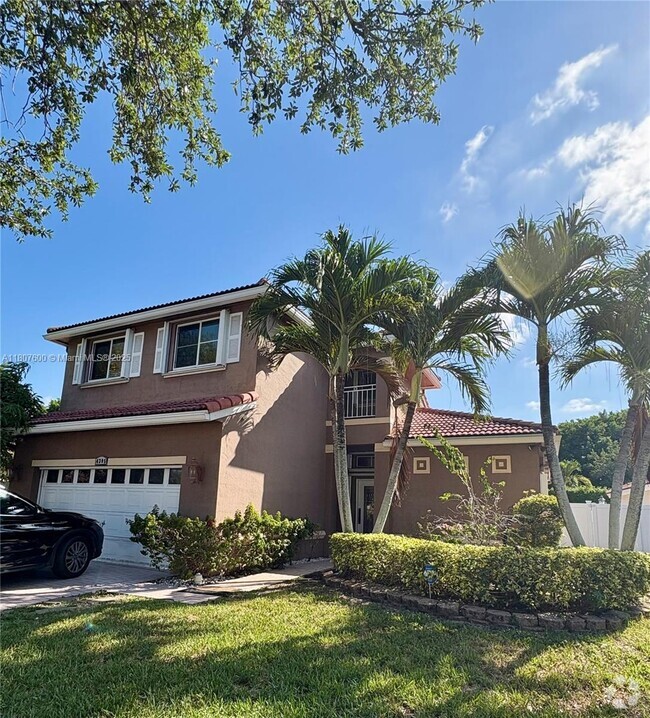 Building Photo - 4305 SW 153rd Ave