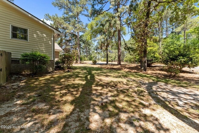 Building Photo - 24 Spring Lake Dr