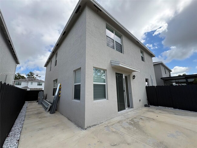 Building Photo - 12948 SW 265th Terrace