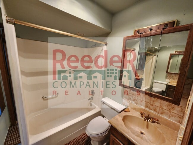 Building Photo - 7344 Hohman Ave