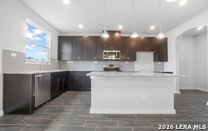 Building Photo - 12911 Jeff Ranch