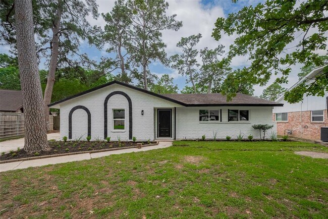 Primary Photo - 25411 Friar Lake Ln