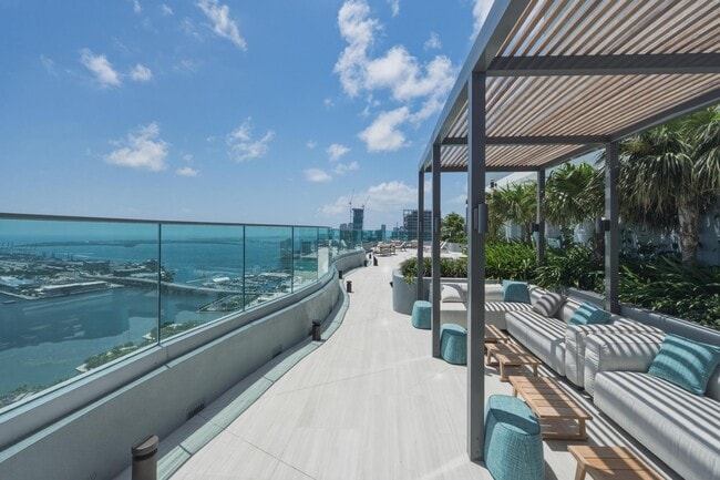 Building Photo - 1400 Biscayne Blvd