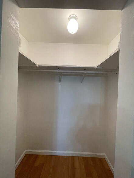 Building Photo - 5332 Buchanan St