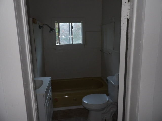 Bath Room - 1006 White Oak Ext