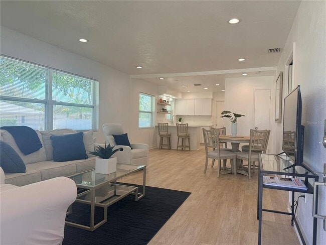 Building Photo - 757 Virginia St