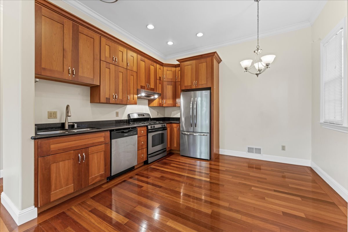 Building Photo - 2117 Ashby Ave