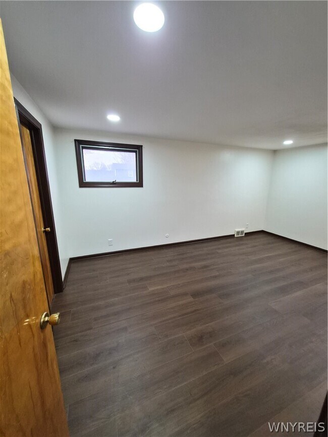 Building Photo - 210 Culpepper Rd