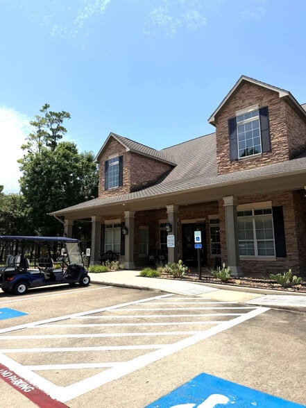 Building Photo - 3600 College Park Dr