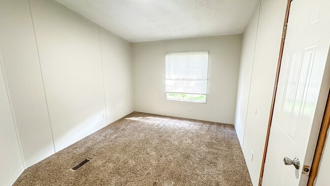 Building Photo - 16487 Brittany Way