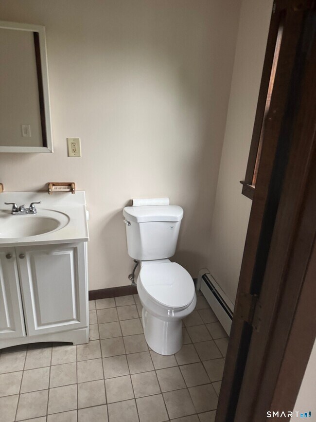 Building Photo - 33 Spaulding St