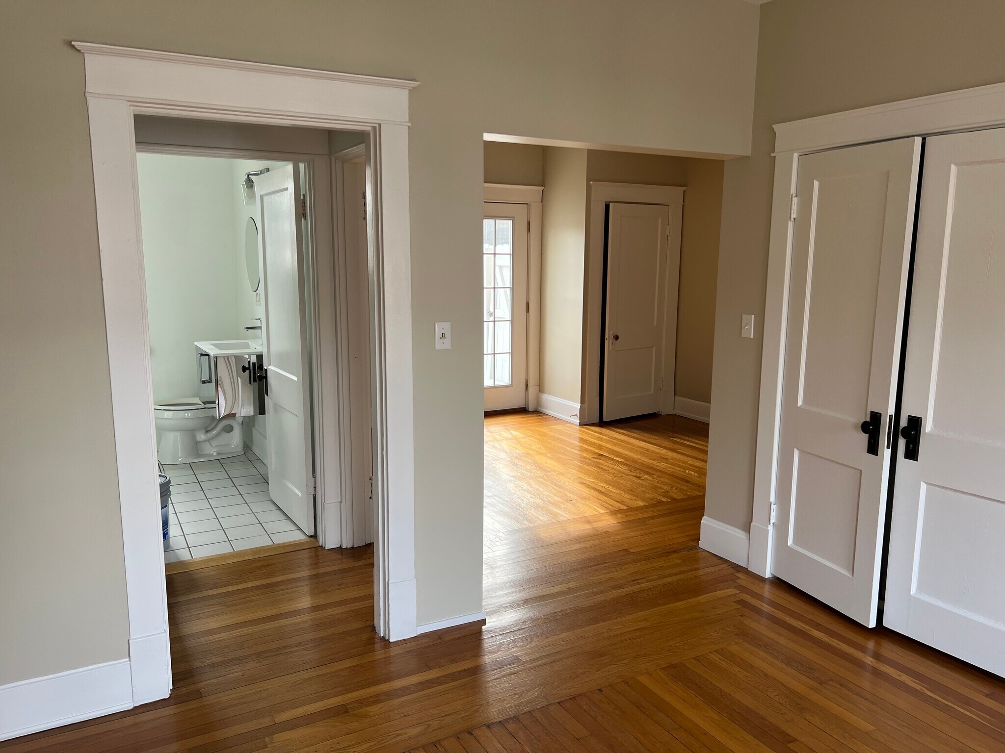 Building Photo - 601 Overton St