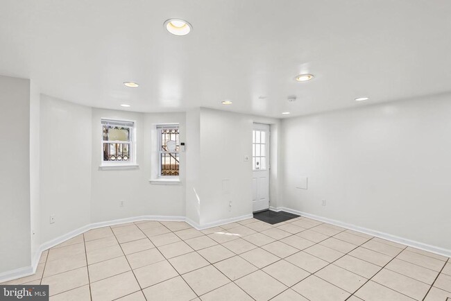 Building Photo - 607 Florida Ave NW