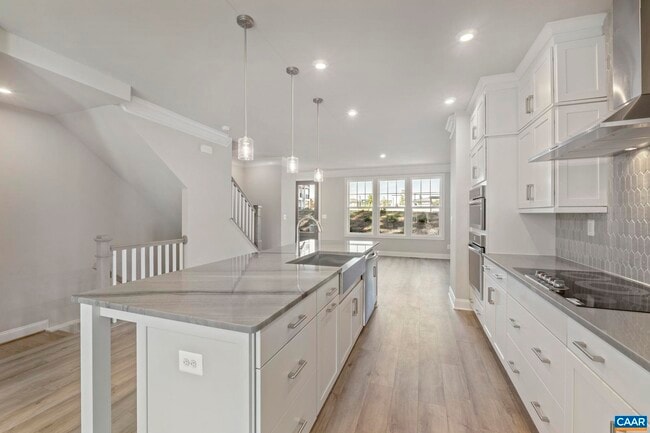 Building Photo - 5022 Lindley Pl