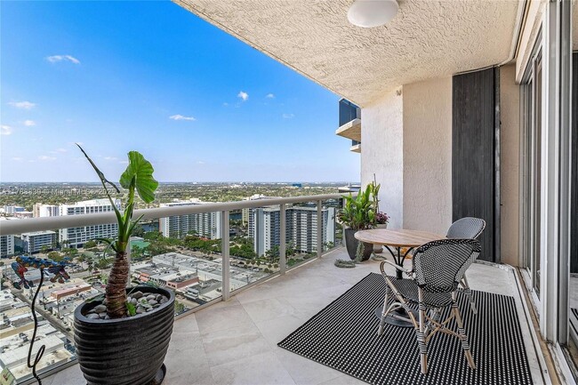 Building Photo - 3100 N Ocean Blvd