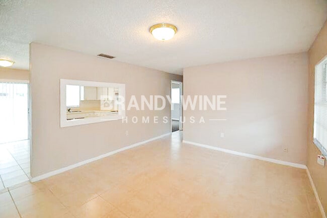 Building Photo - 4117 E Okara Rd