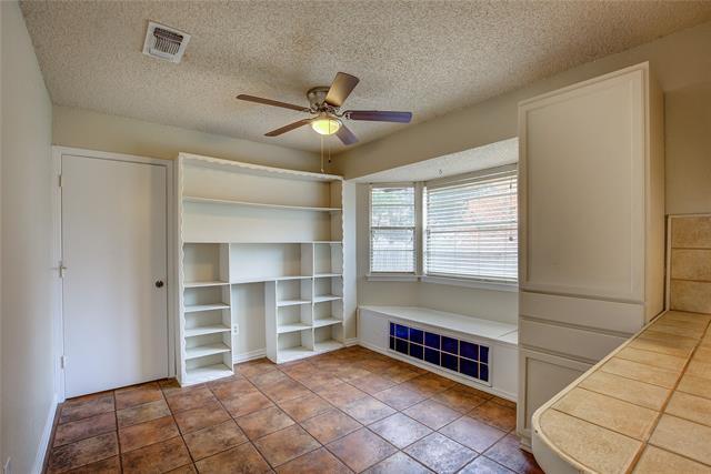 Building Photo - 5307 School Hill Cir