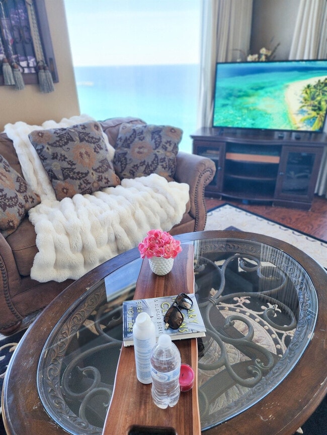 Building Photo - 16819 Front Beach Rd