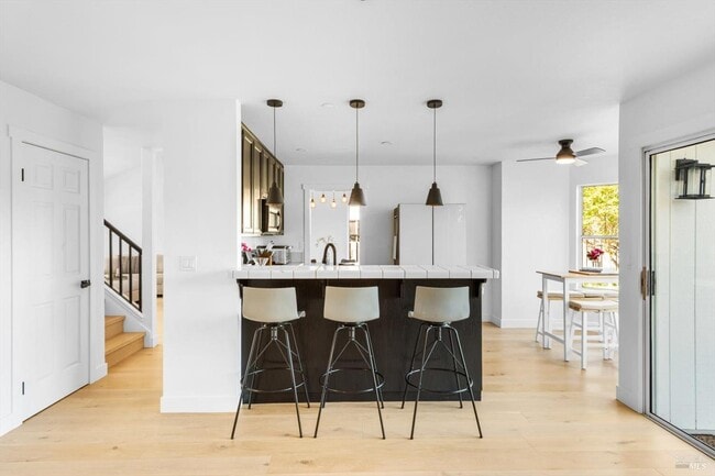 Building Photo - 2115 Oat Hill Ct