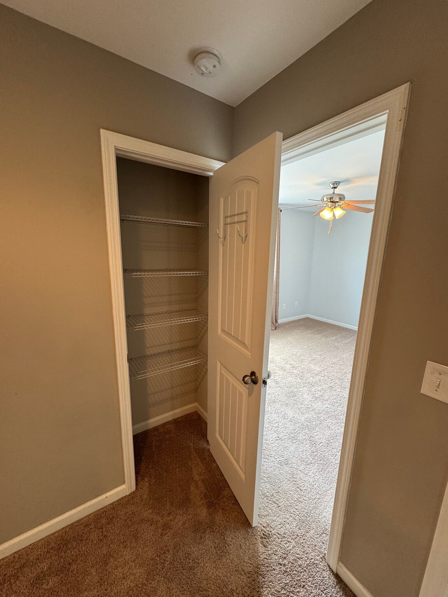 Building Photo - 440 Colony Lakes Dr
