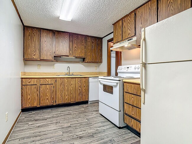 Building Photo - The Sterling - 2 Bedroom 1 Bathroom with inside laundry